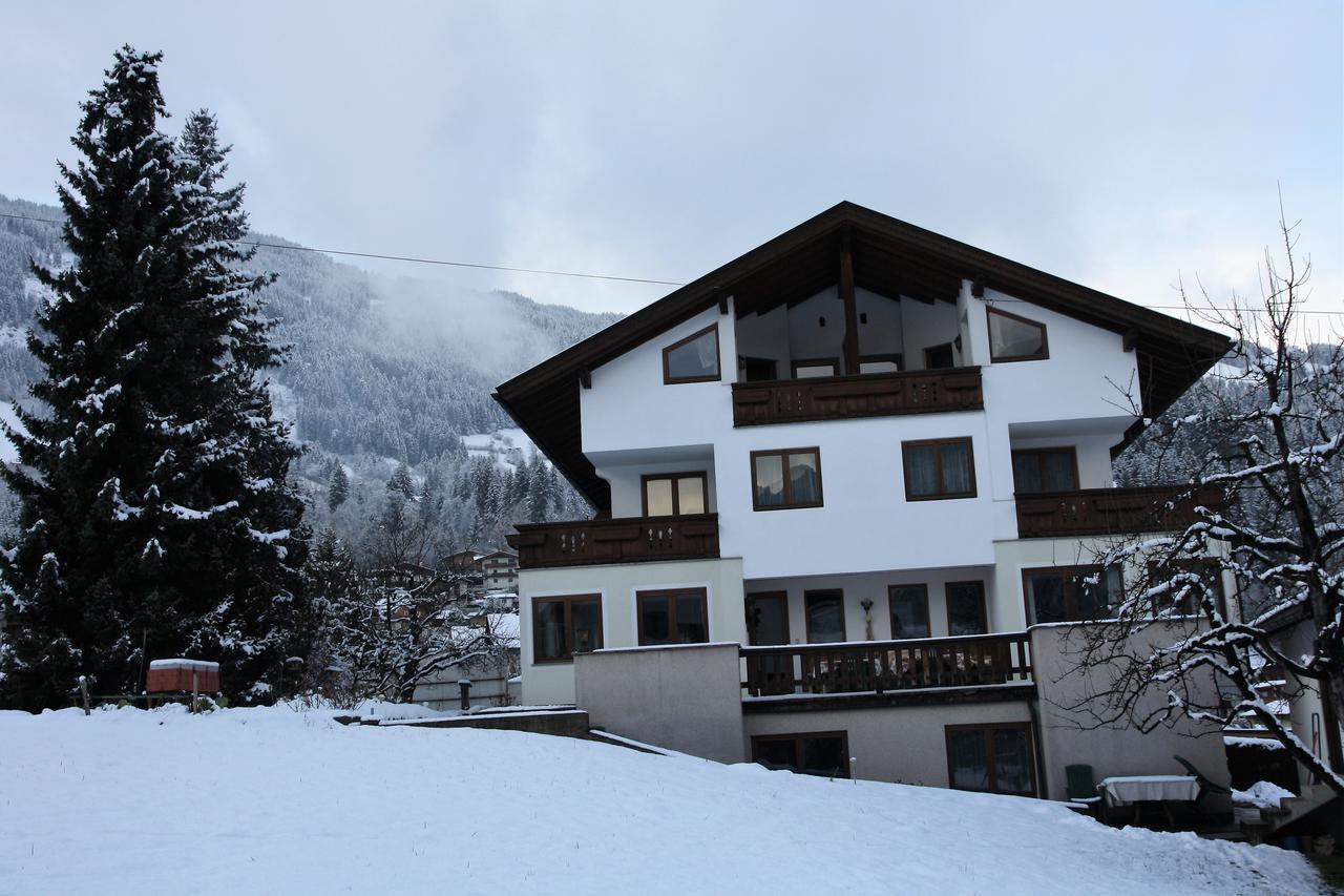 Gastehaus Treichl Hotel Fuegen Exterior photo